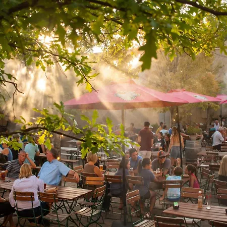 House In At The With Parking Space For 4 Persons * Estetino