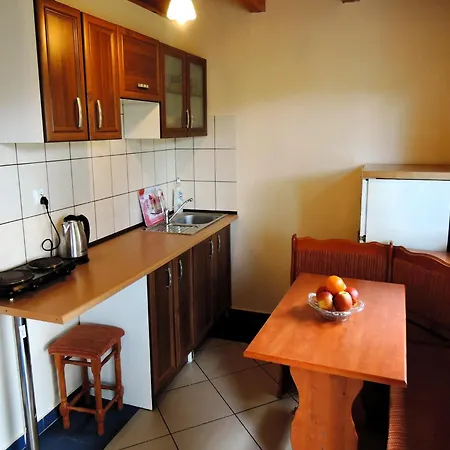 House In At The With Parking Space For 4 Persons * Estetino
