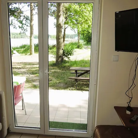 House In At The With Parking Space For 4 Persons Casa de Férias Estetino