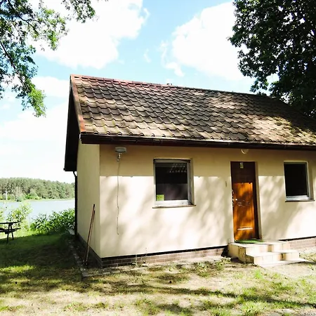 House In At The With Parking Space For 4 Persons Casa de Férias *