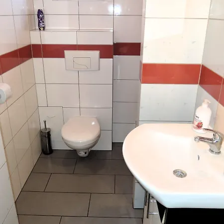 House In At The With Parking Space For 4 Persons * Szczecin