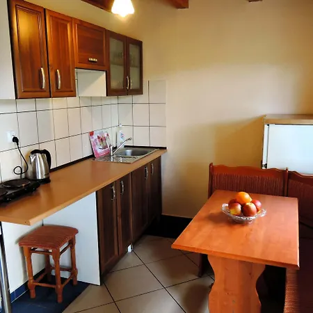 House In At The With Parking Space For 4 Persons Hébergement de vacances