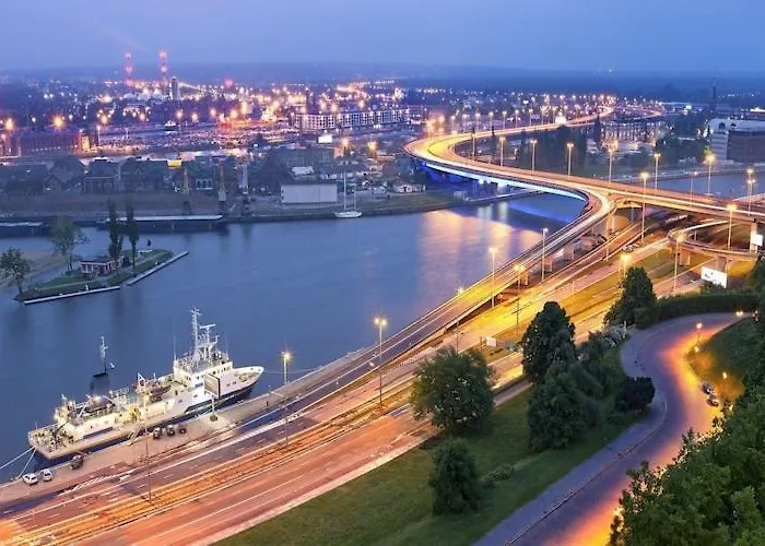 House In At The With Parking Space For 4 Persons *