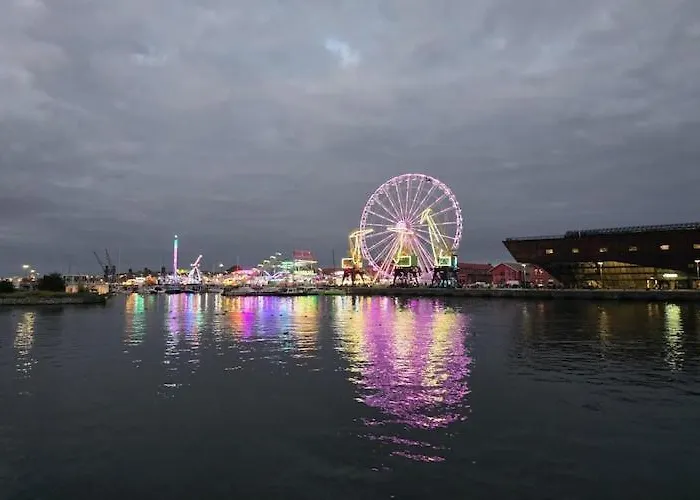 House In At The With Parking Space For 4 Persons * シュチェチン